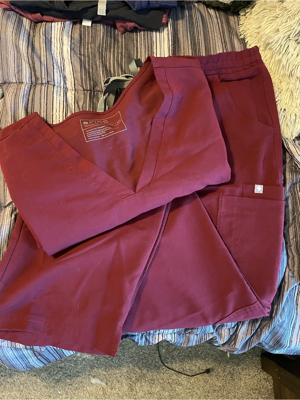 Figs Technical Collection V-Neck Scrub Top and Straight Leg Pant Set - Burgundy